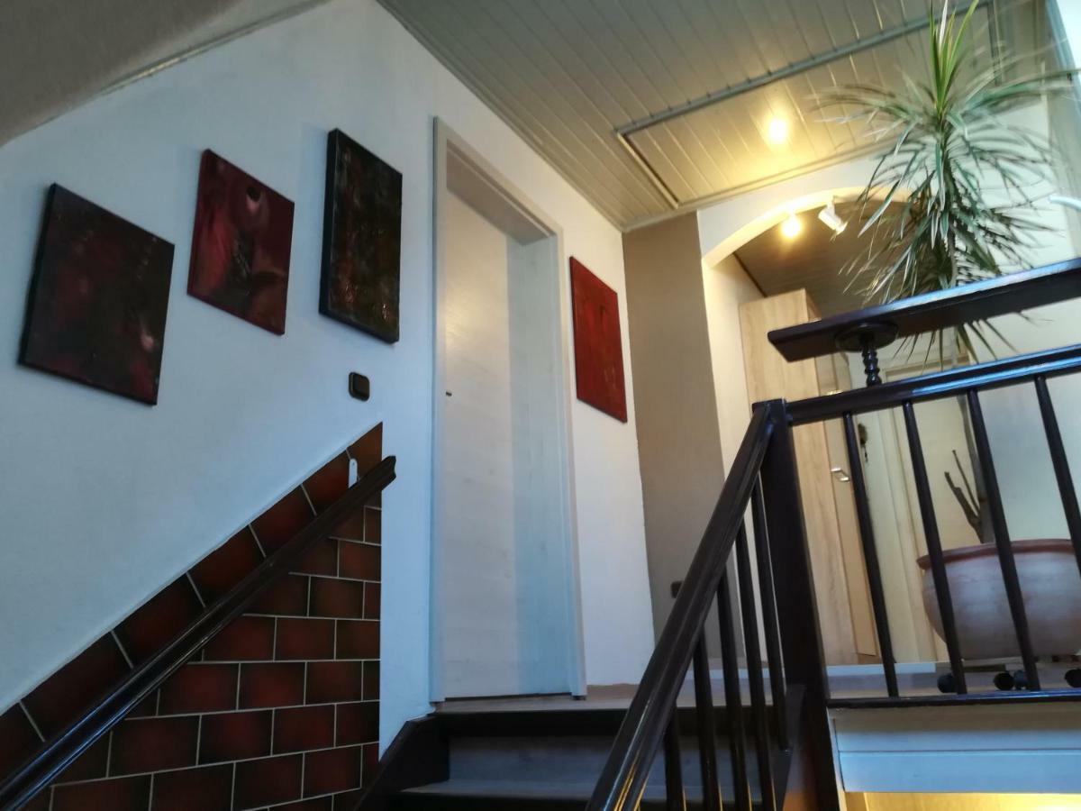 Die Galerie - Ferienwohnung Merkendorf  エクステリア 写真